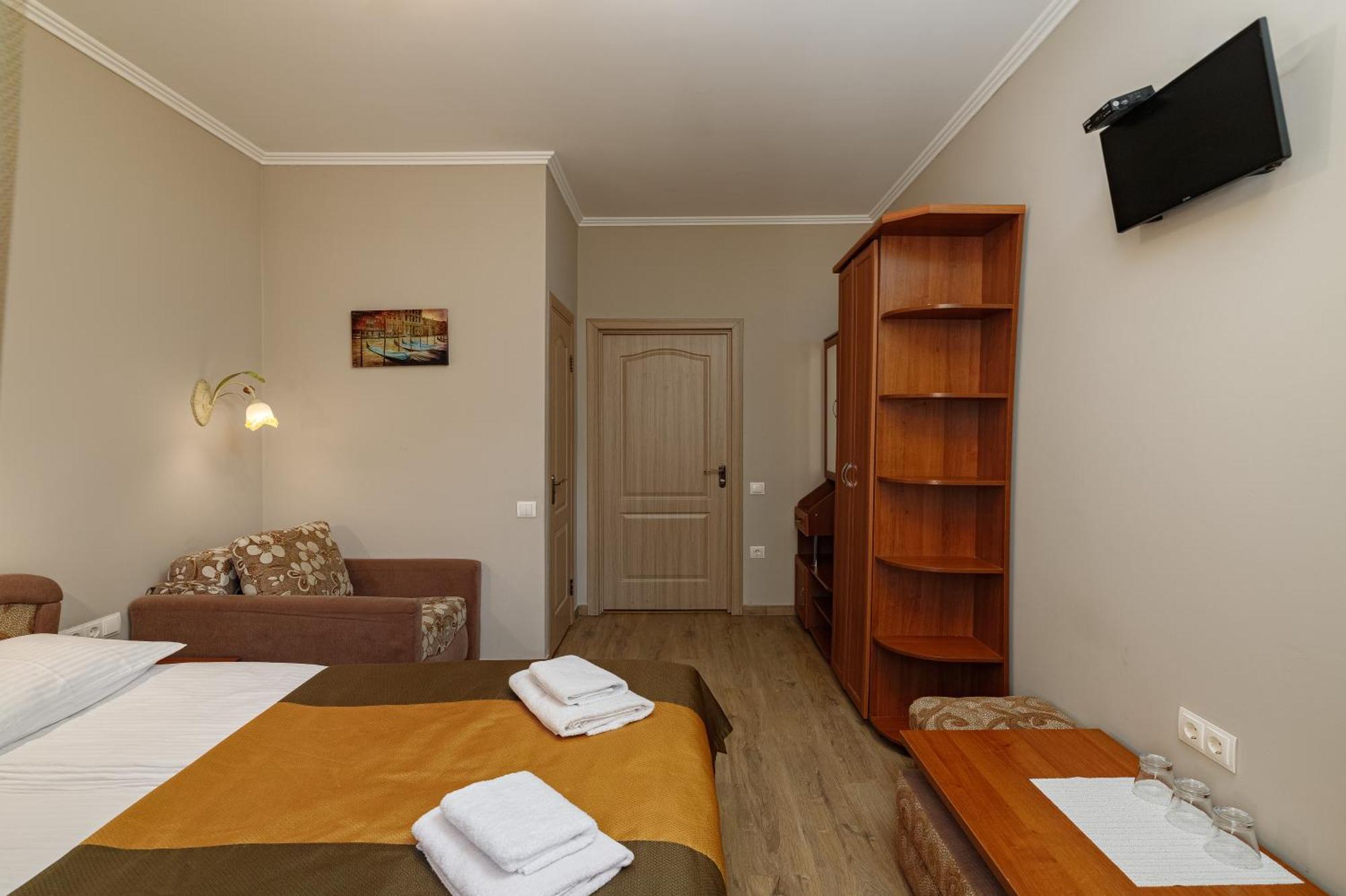 Готель Кайзер У Львові Lviv Quarto foto